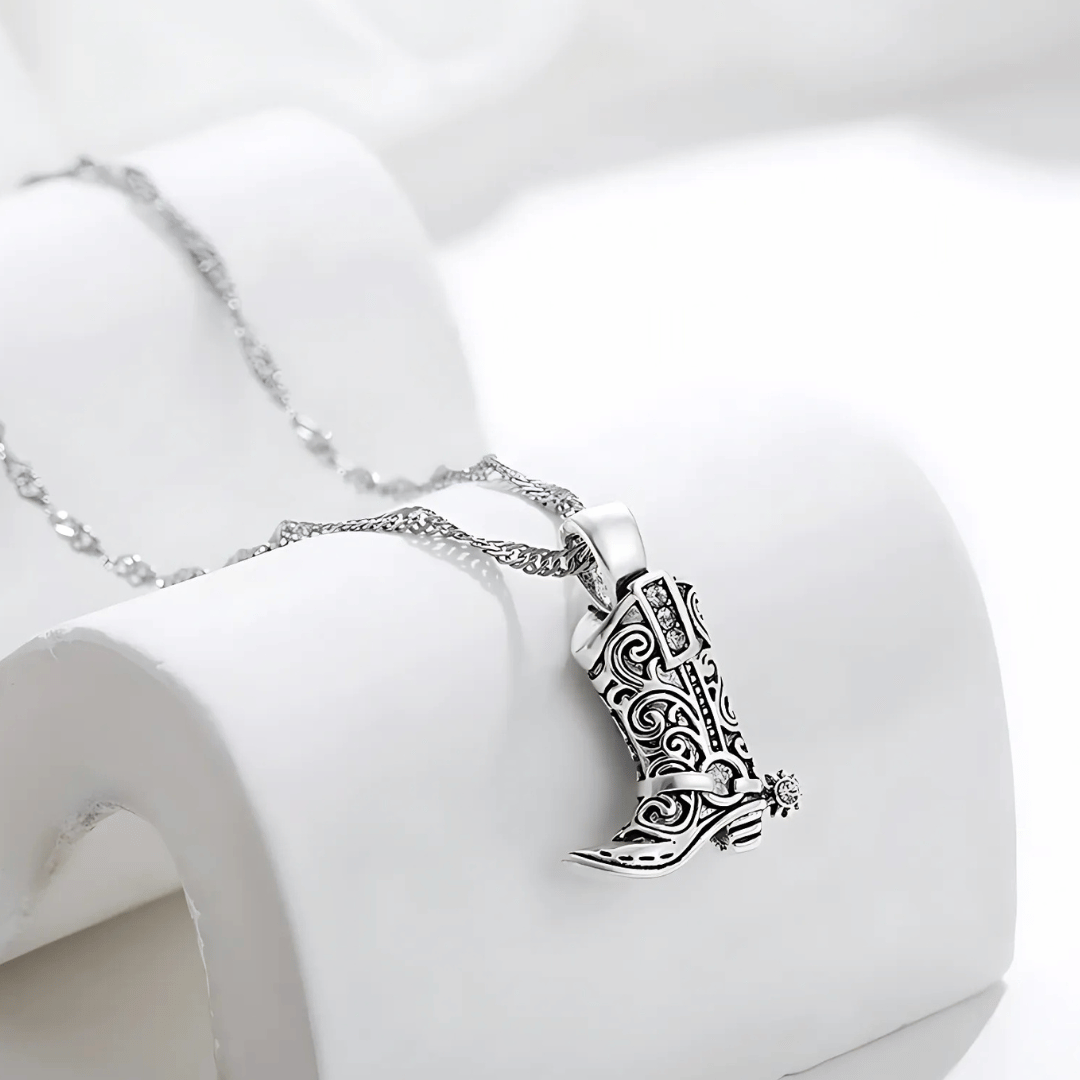 COLLIER STRASS