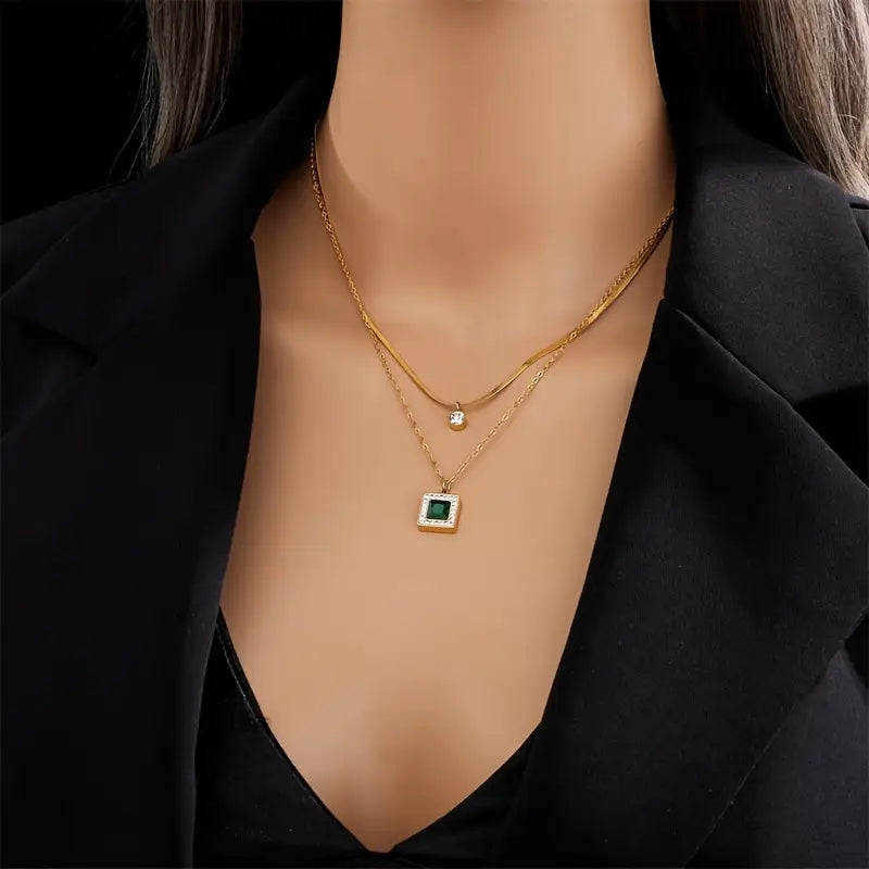 COLLIER