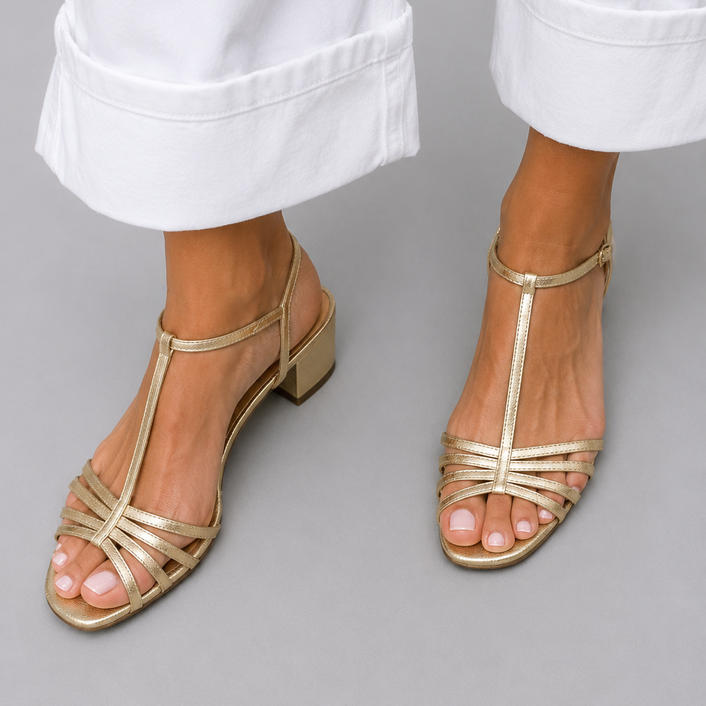 Sandalias Doradas Elegancia Diaria