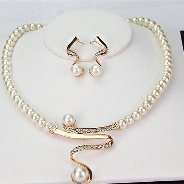 COLLIER PERLES ENSEMBLE DE BOUCLES D'OREILLES EXCLUSIF NATUREL